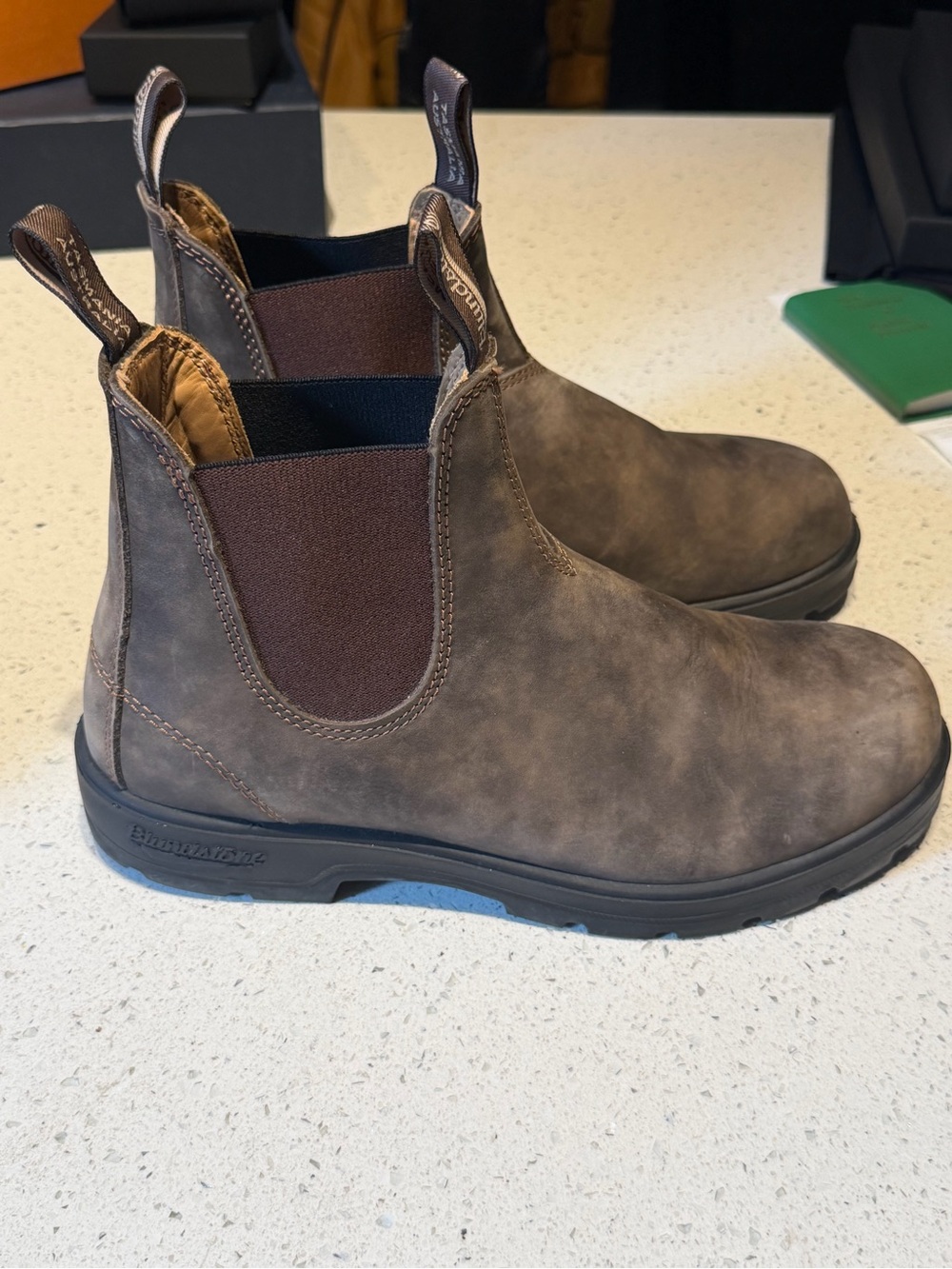 Blundstone Brown Chelsea Boots with Dark Elastic Panels
